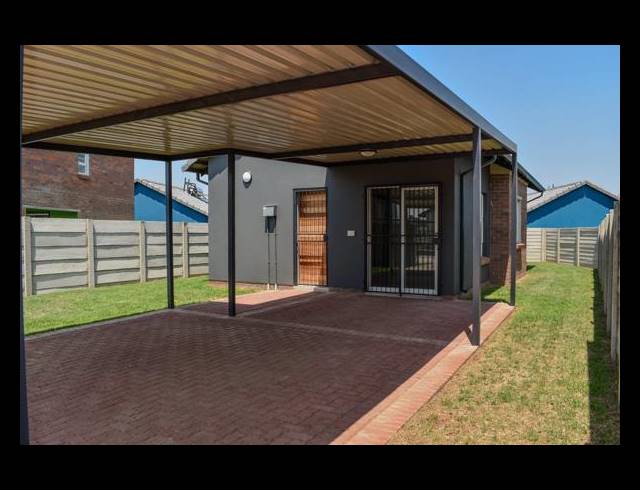 3 BEDROOM HOUSE FOR SALE IN CRYSTAL PARK